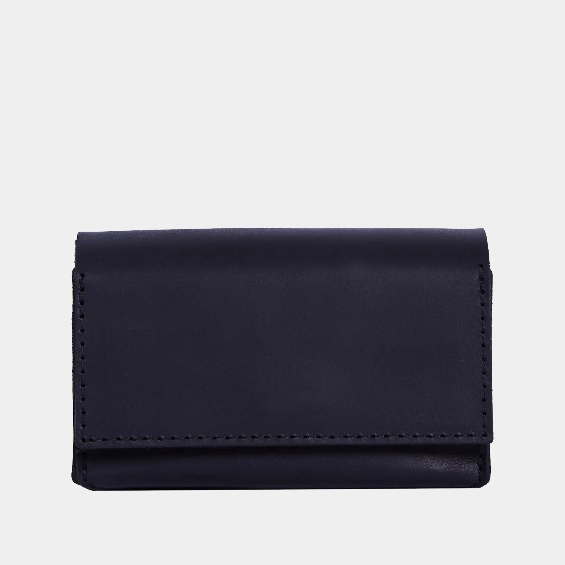 Horizontal tarot bag with magnetic clasp made from vintage leather - INCARNE® Global