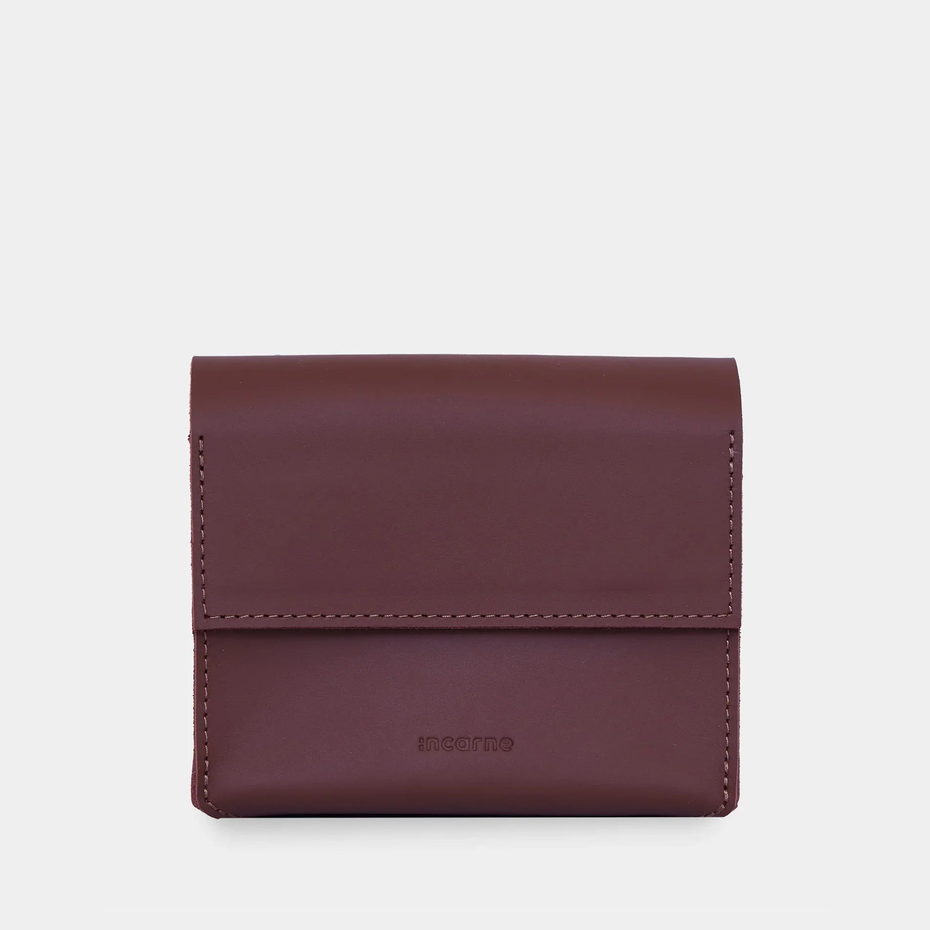 Wire Keeper Organizer for Cables, Mouse, Adapters in Classic Leather - INCARNE® Global