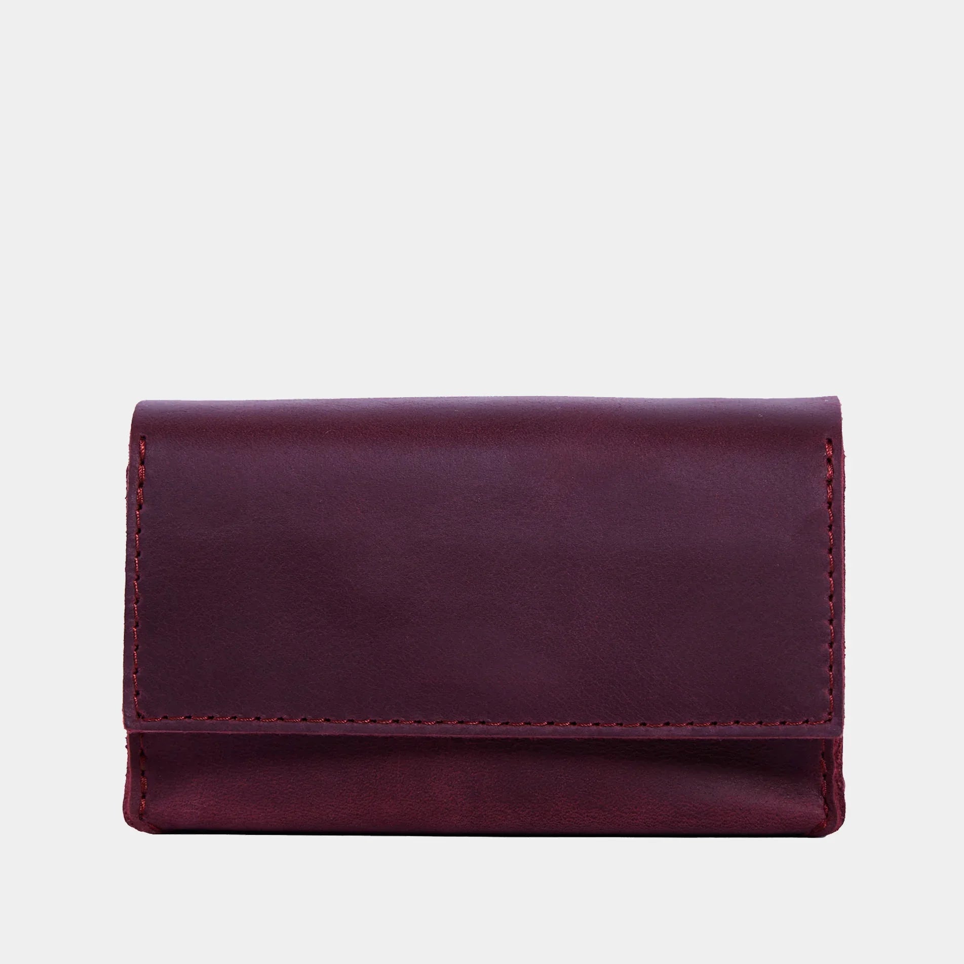 Horizontal tarot bag with magnetic clasp made from vintage leather - INCARNE® Global