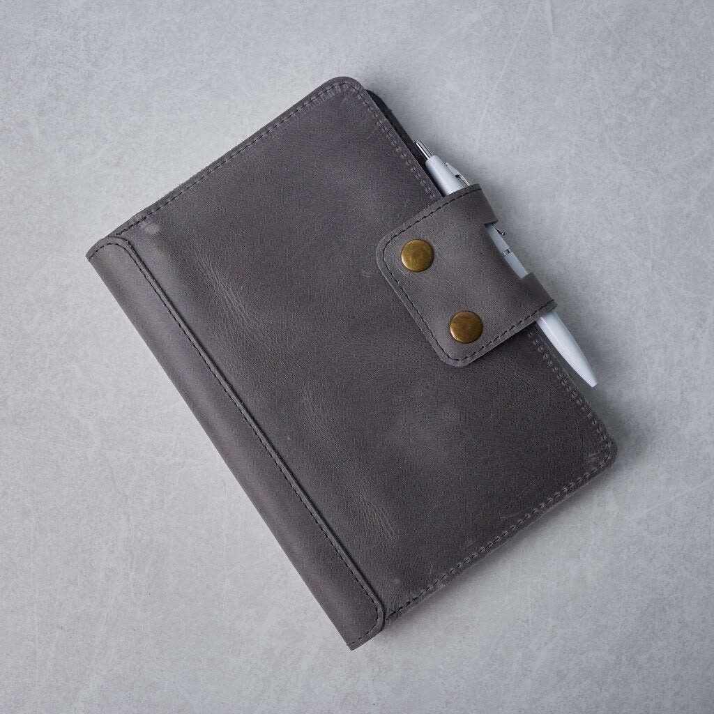 Leather portfolio-organizer for a notebook - INCARNE® Global