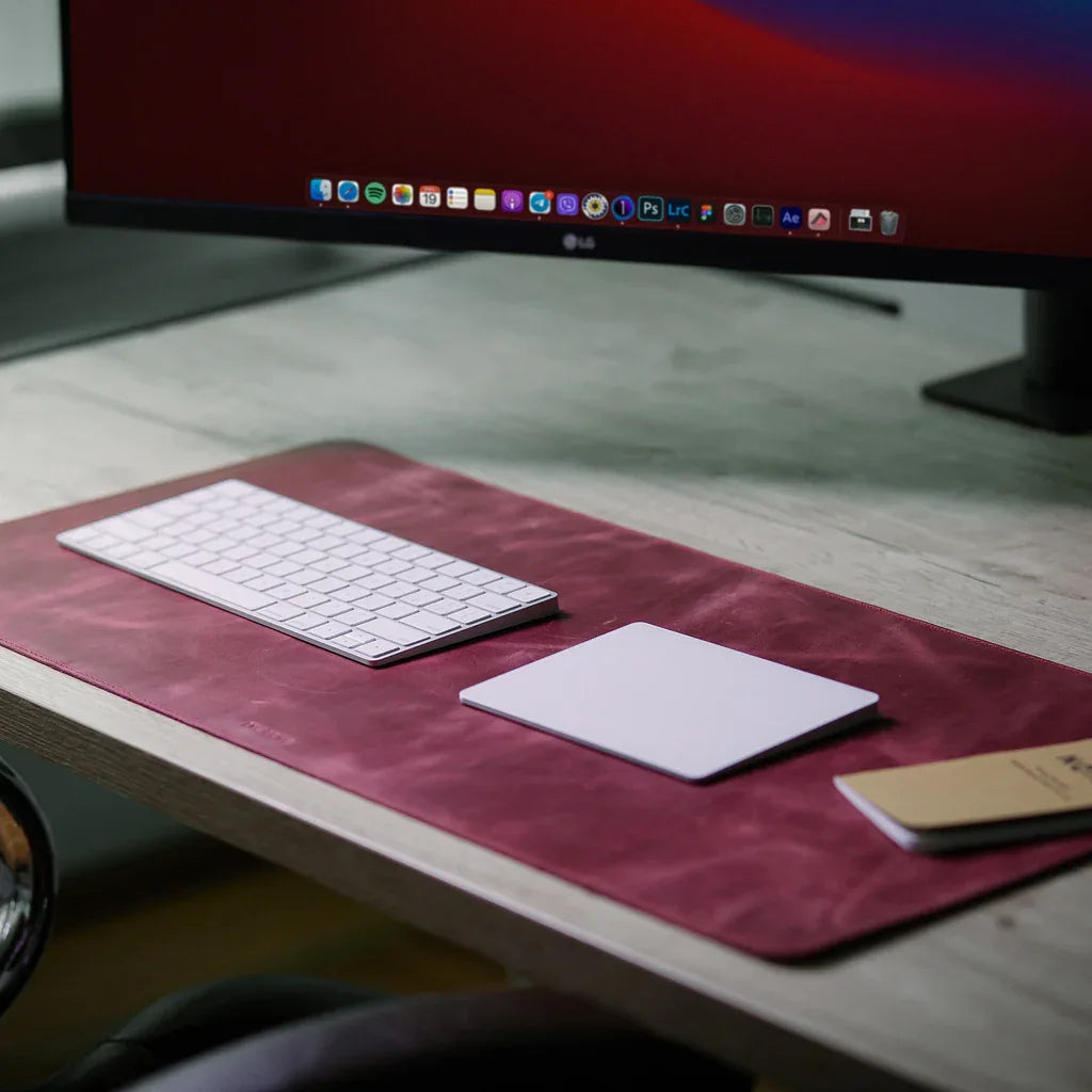 ProDesk vintage leather desk pad - INCARNE® Global