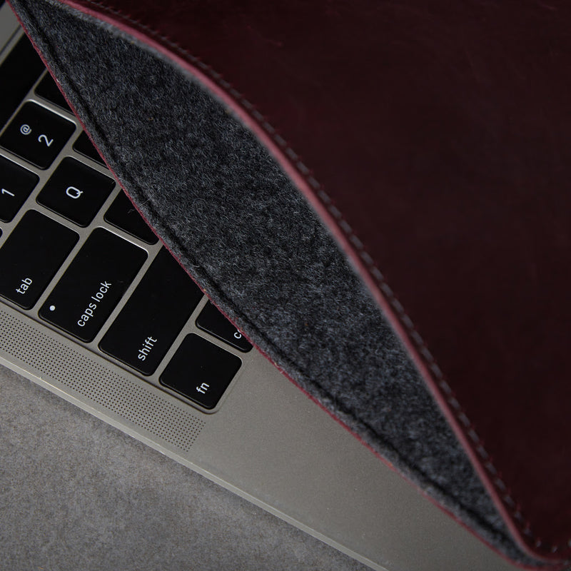 Mosaic Port vertical leather laptop sleeve