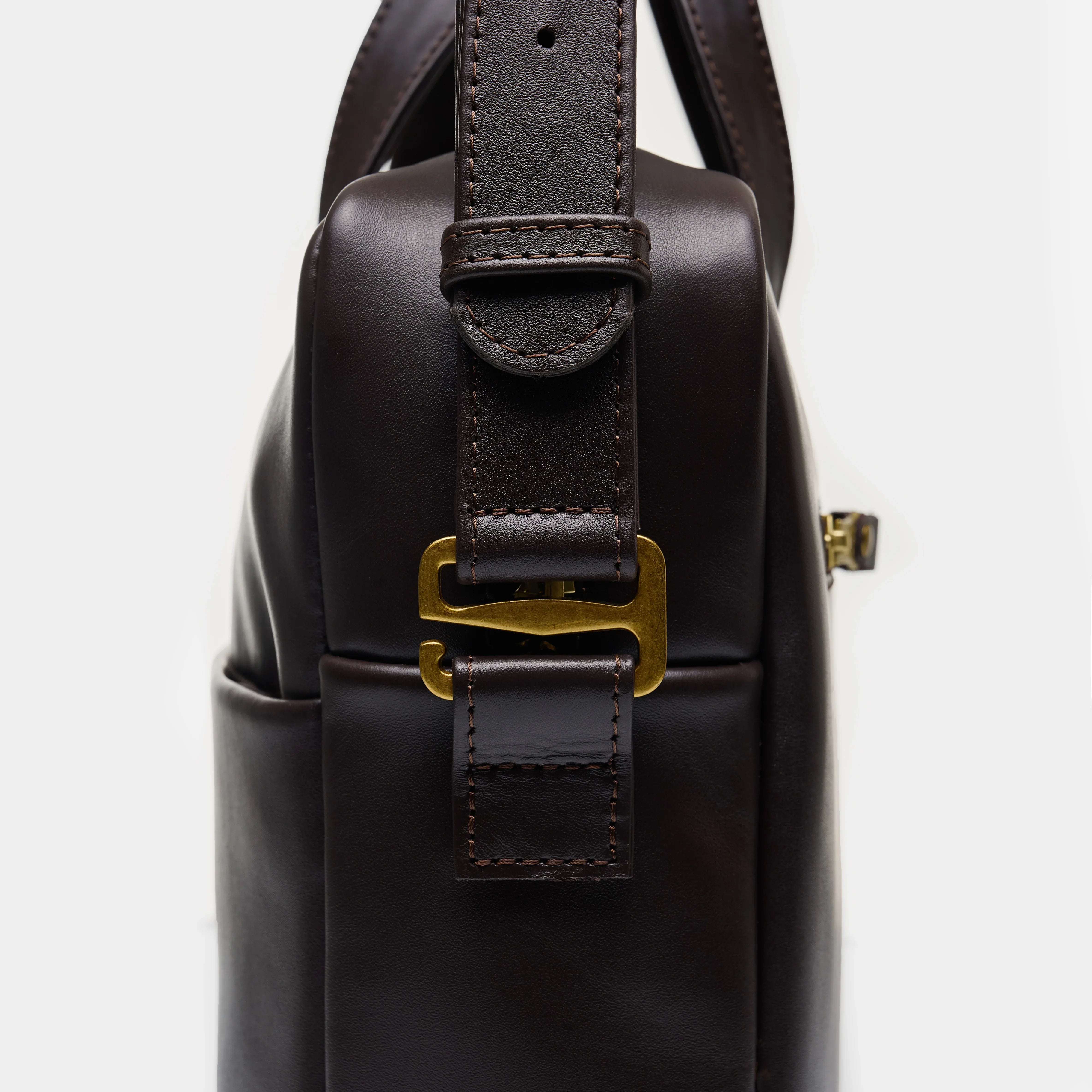 Chocolate-colored travel bag with laptop pocket — Brief, for men