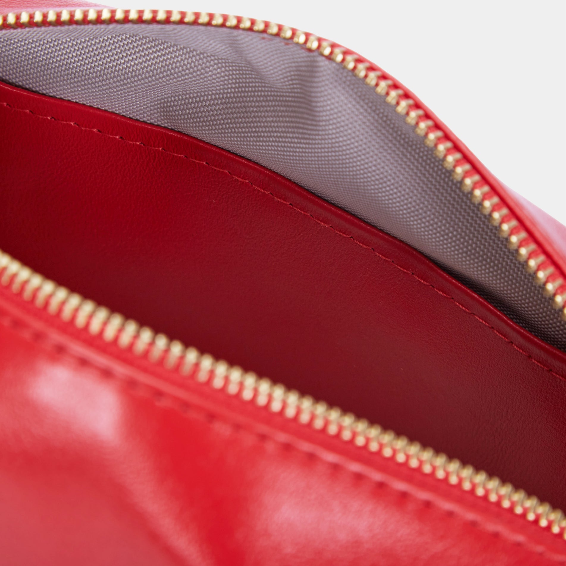 Mirage Medium Cosmetic Bag, red