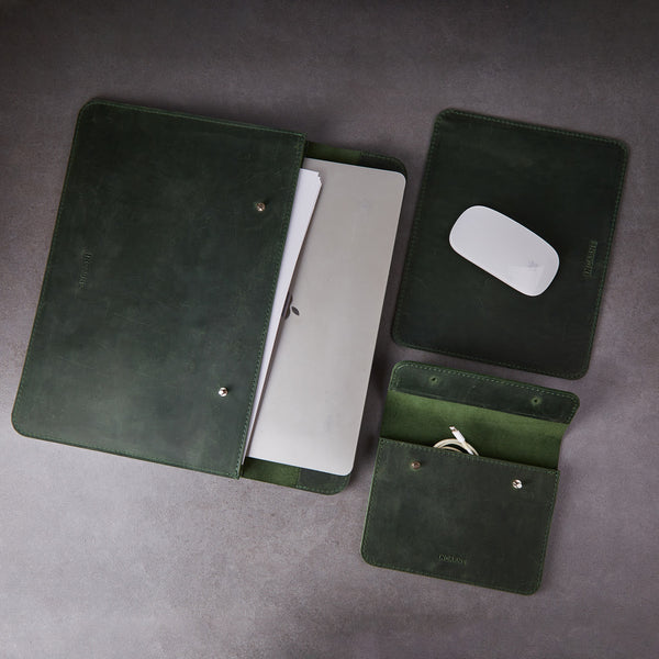 Set de regalo: Neat maletín para portátil + Keep organizador de cables + Word alfombrilla de ratón