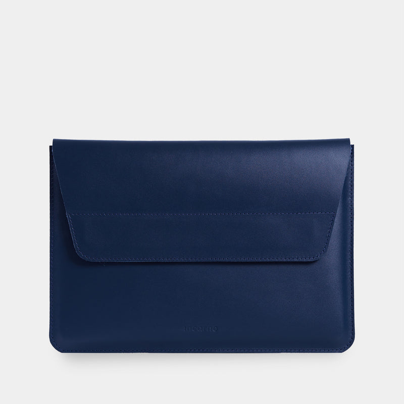 Line Laptop Sleeve Made from Classic Leather without Lining