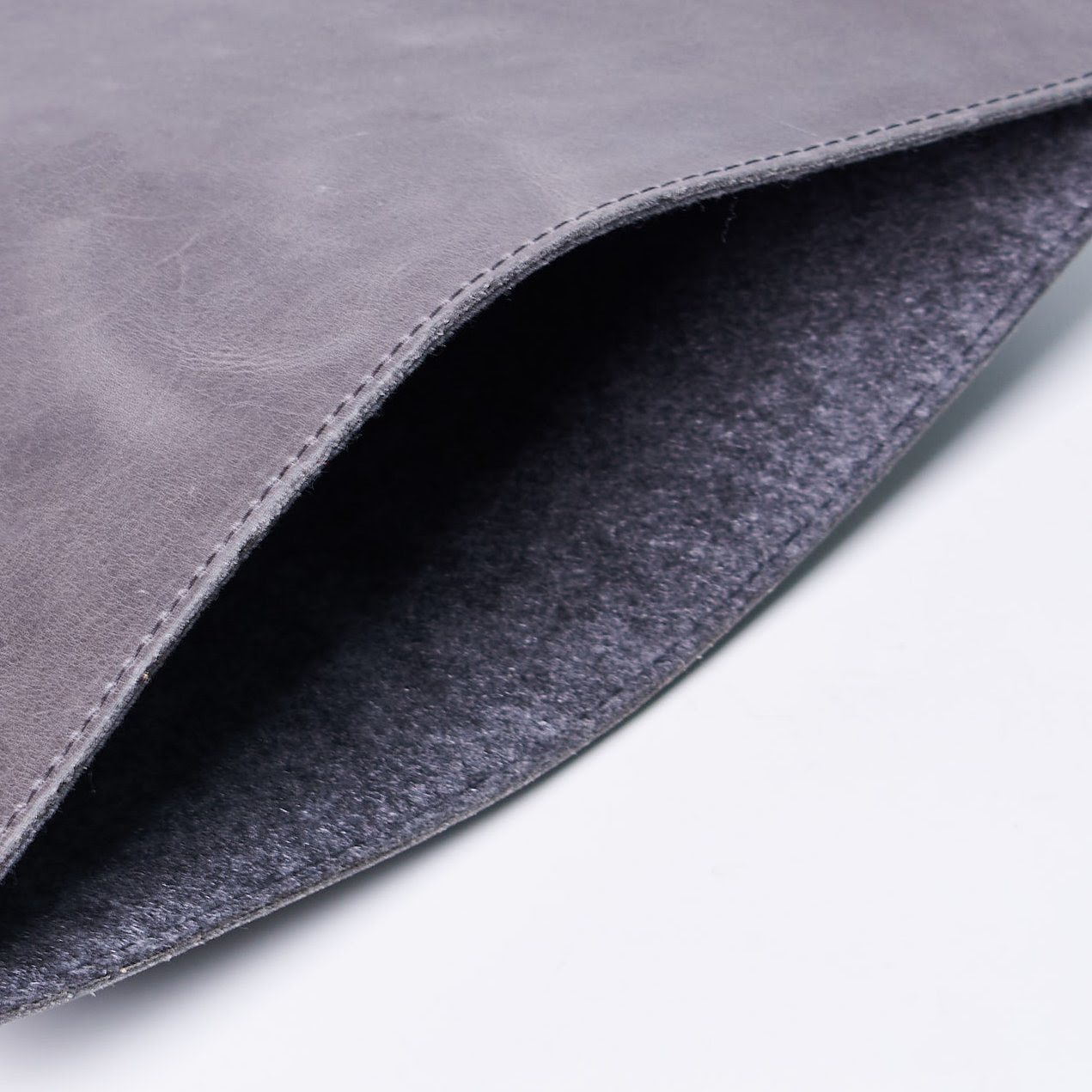 Gamma Plus Laptop Sleeve, Gray (vintage)