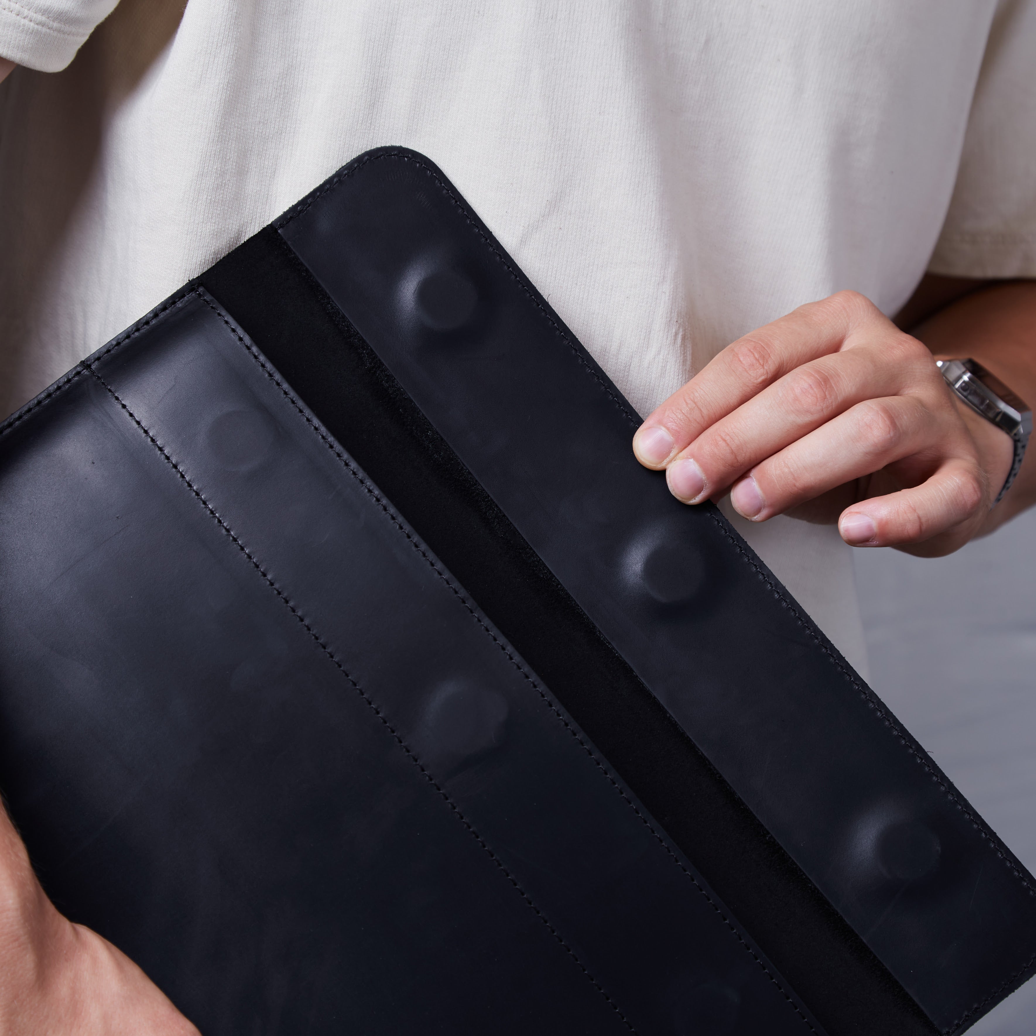 Klouz Laptop Sleeve, Black (vintage)