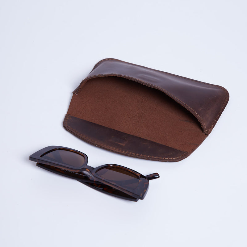 Ellet vintage leather eyeglass case