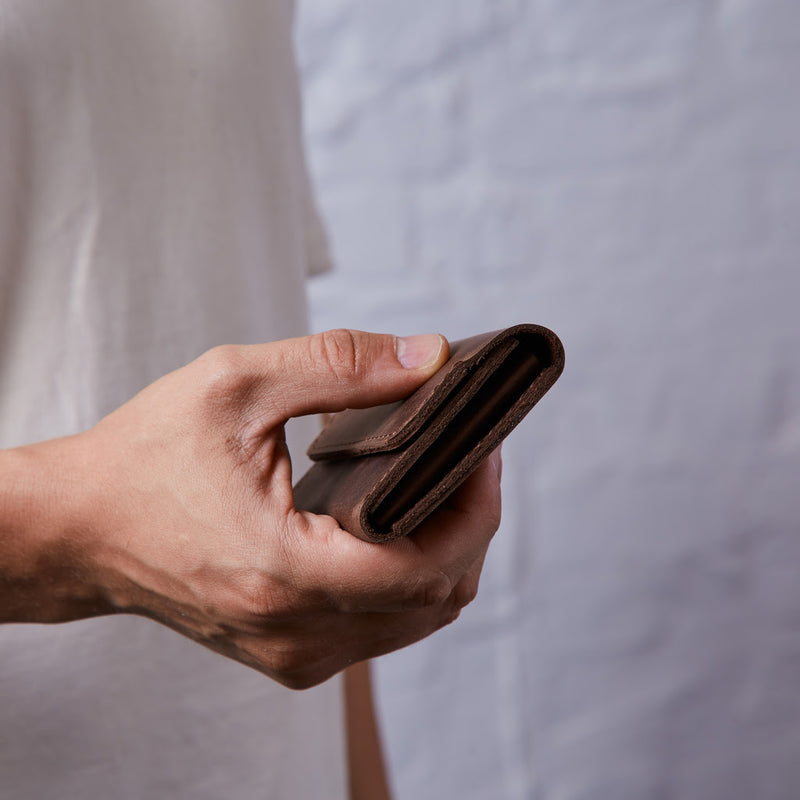 Lean Compact wallet made of vintage leather