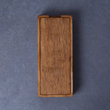 Geschenkbox aus Holz für den Schlüsselanhänger "Memories"