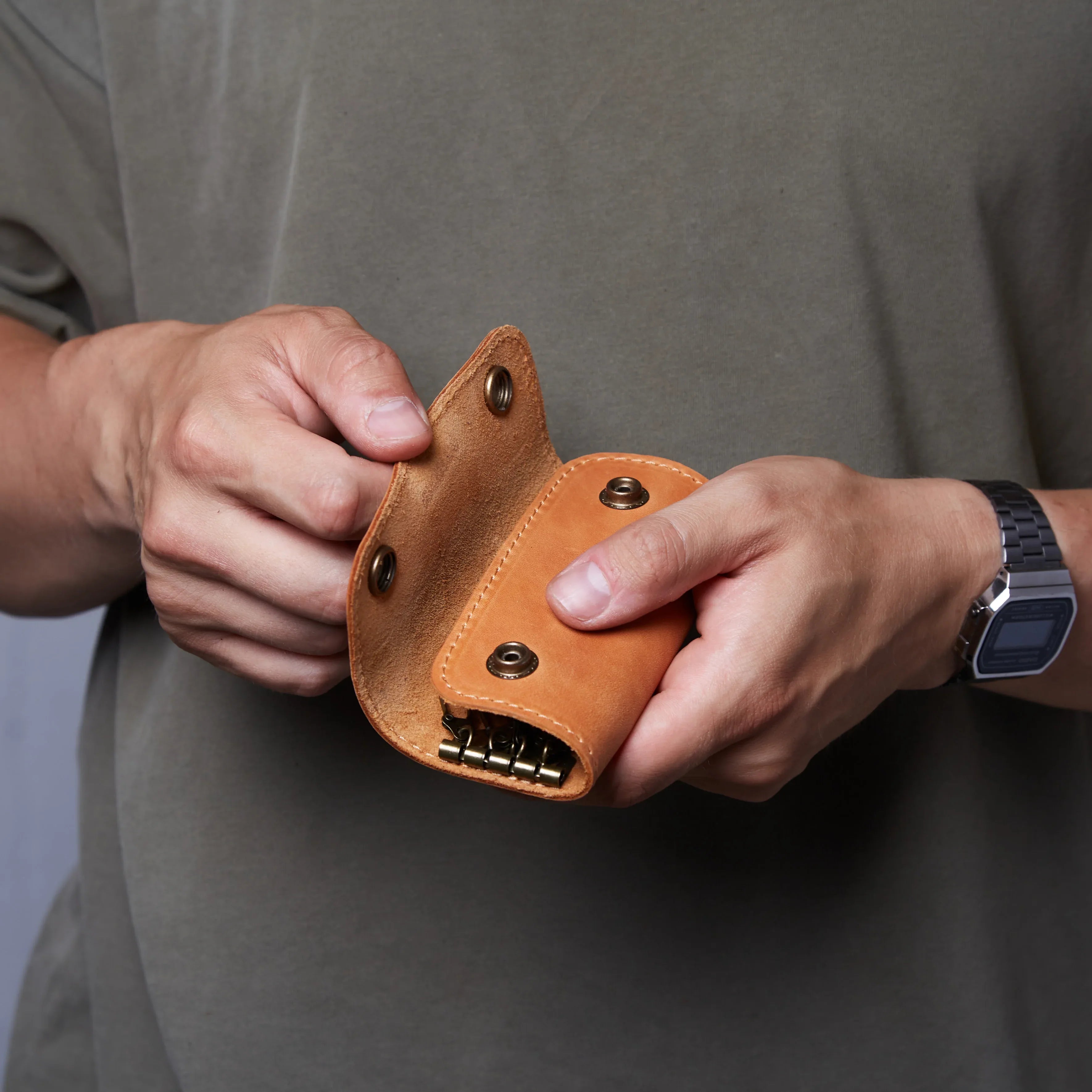 Woody key holder - INCARNE® Ukraine