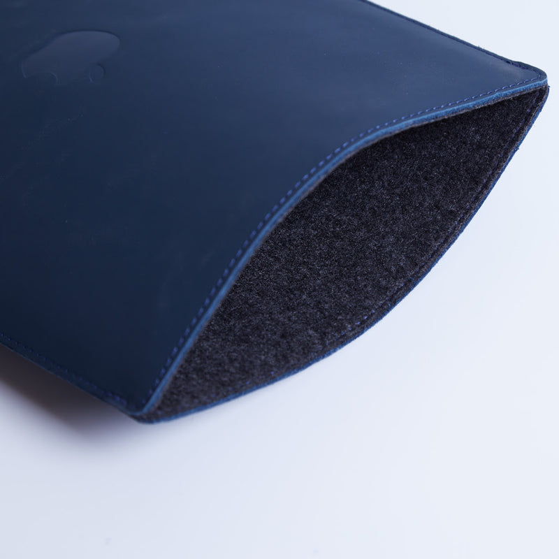 Housse pour MacBook Free Port Plus en cuir classique