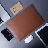 MacBook-Hülle aus klassischem Leder – Gamma Plus