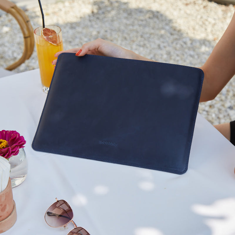 Leather iPad sleeve with felt lining — Gamma Plus