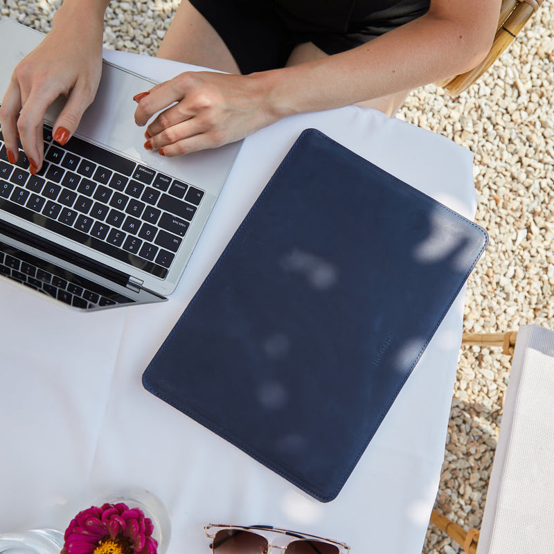 Leather MacBook sleeve with felt lining — Gamma Plus