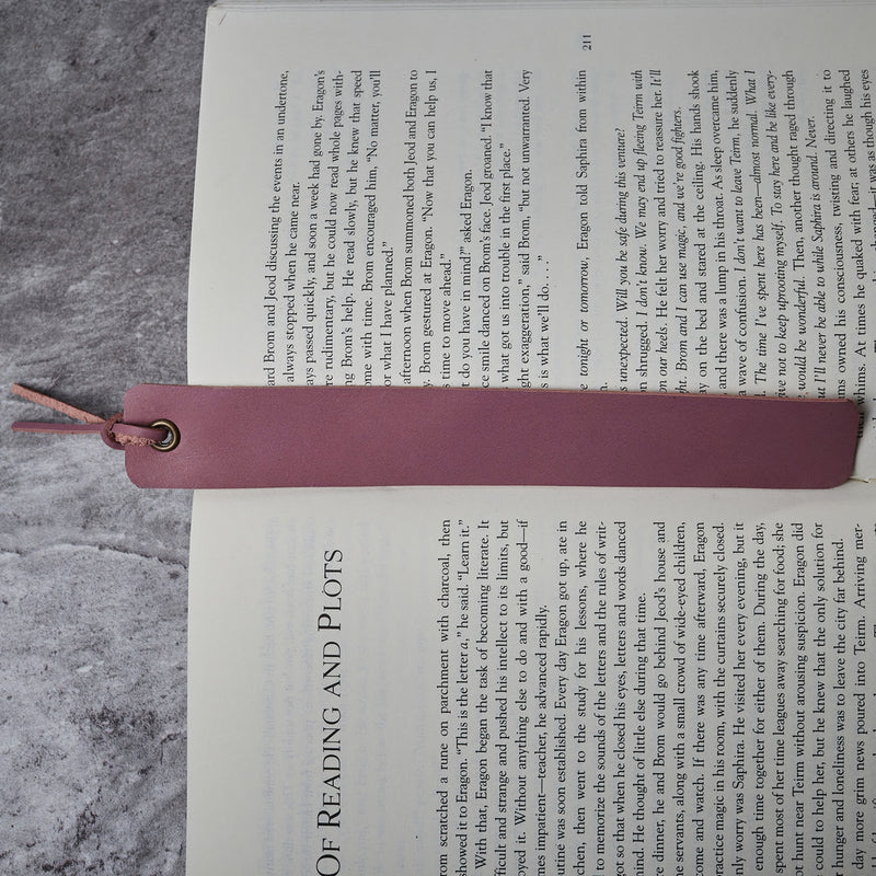 Leather bookmarks long (set of 3)
