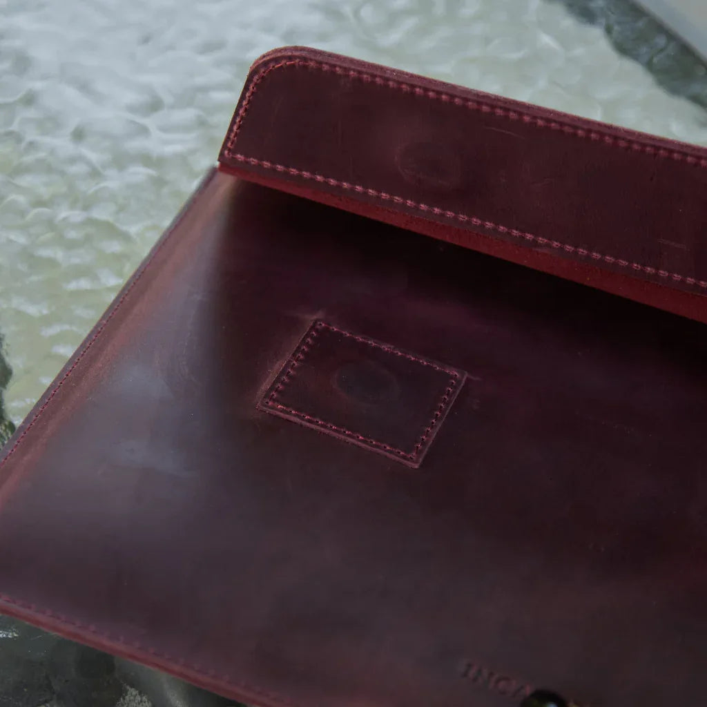 Line Case - INCARNE® Ukraine