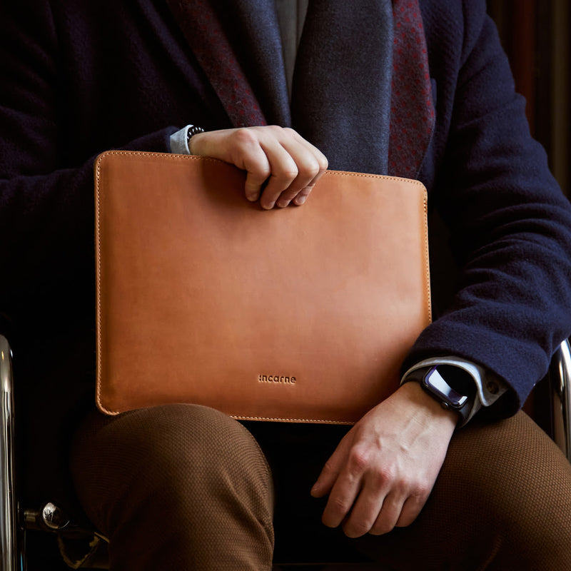 Free Port Plus leather laptop sleeve with felt lining