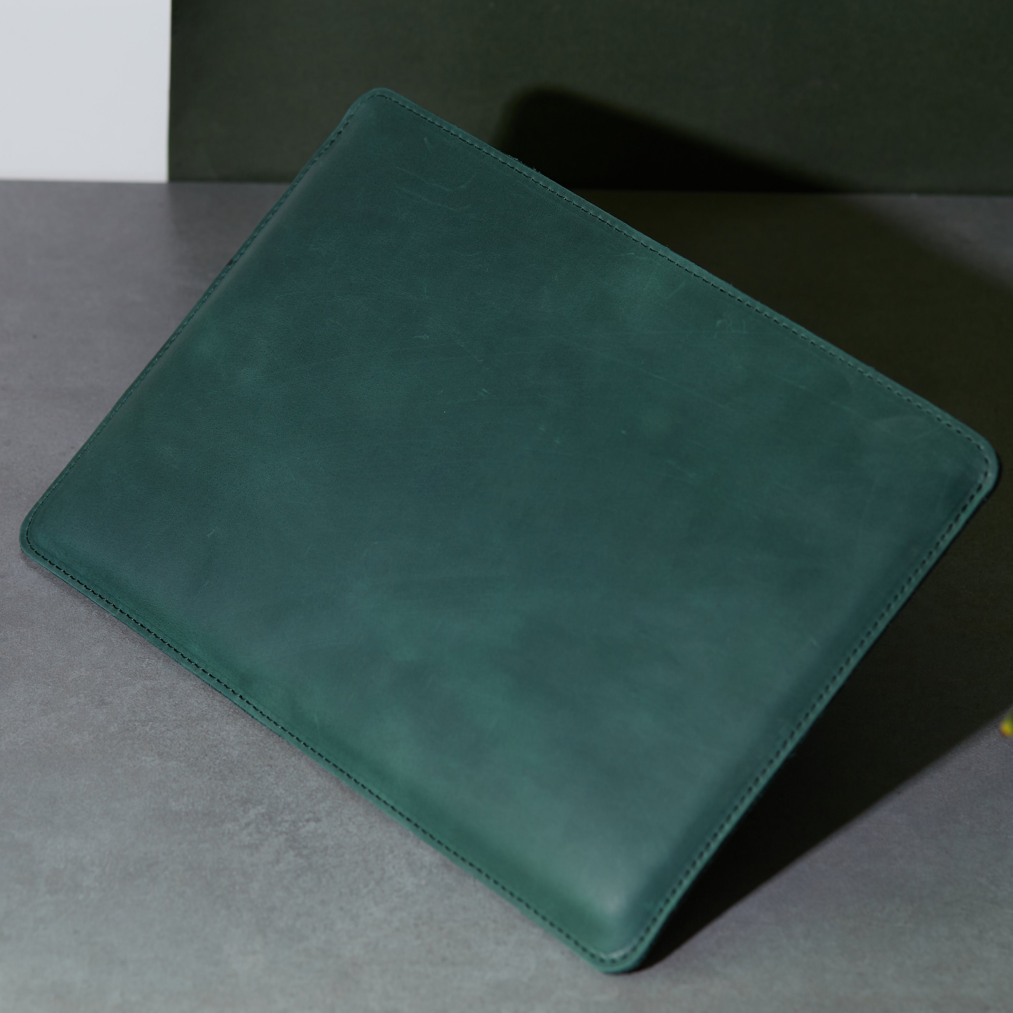 Gamma Plus Laptop Sleeve, Green (vintage)