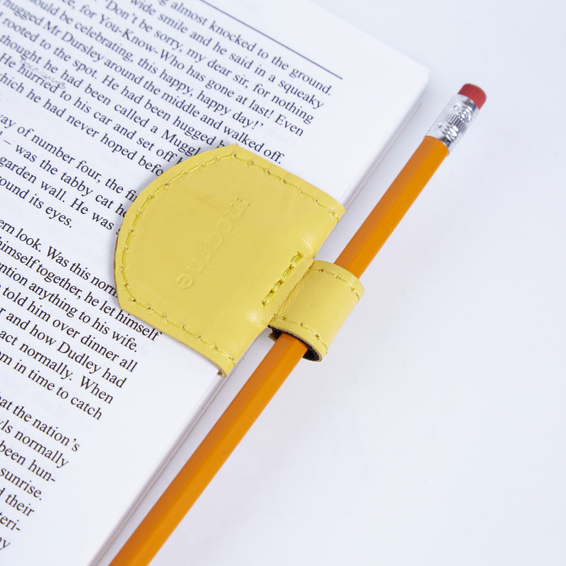 Magnetic bookmark made from classic leather