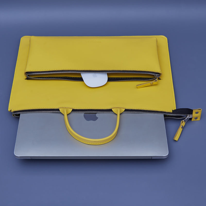 Maryland Laptop Sleeve with Handles in classic leather