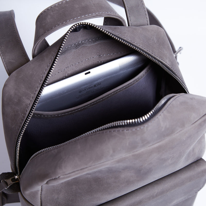 Leather backpack Factor