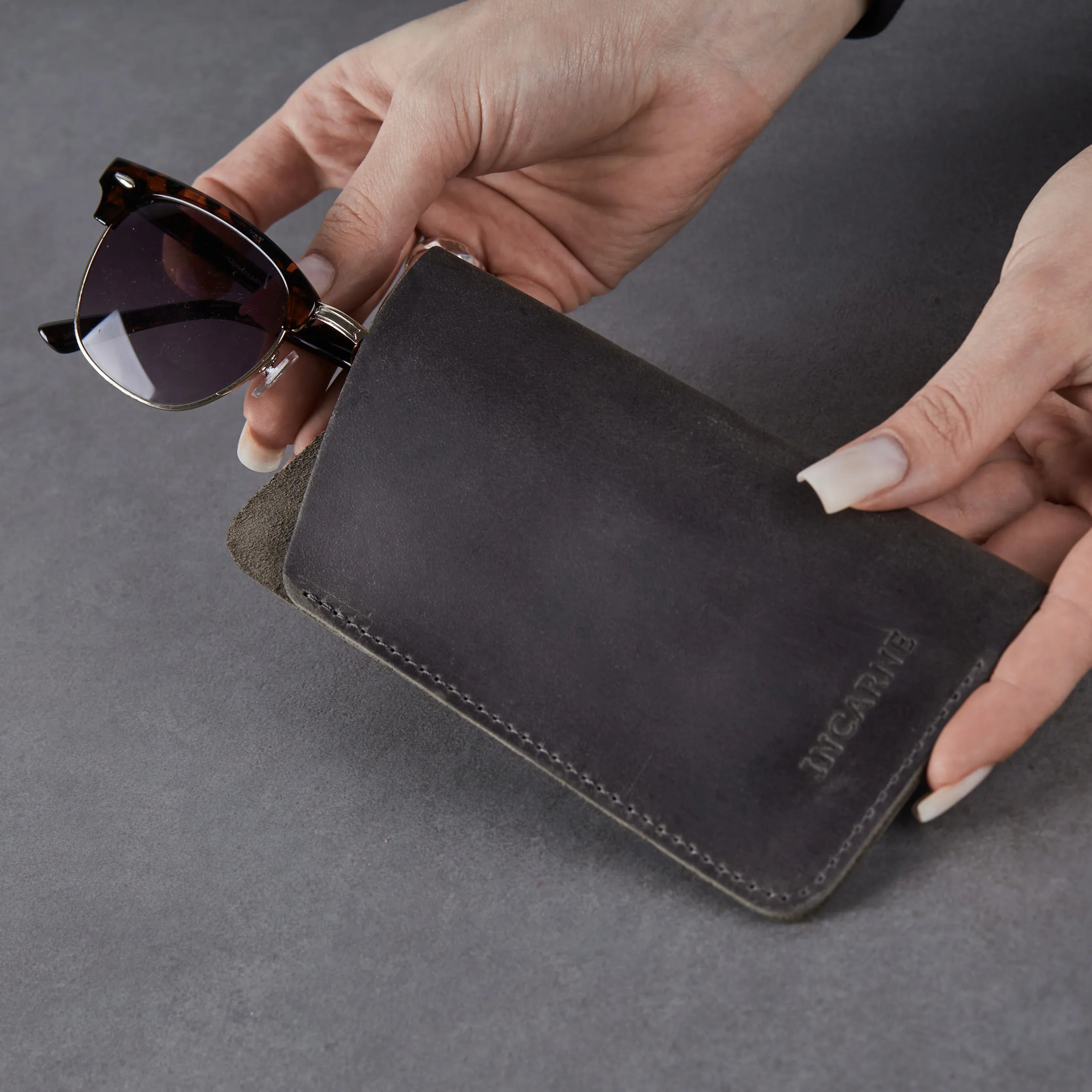 Catch glasses case - INCARNE® Ukraine