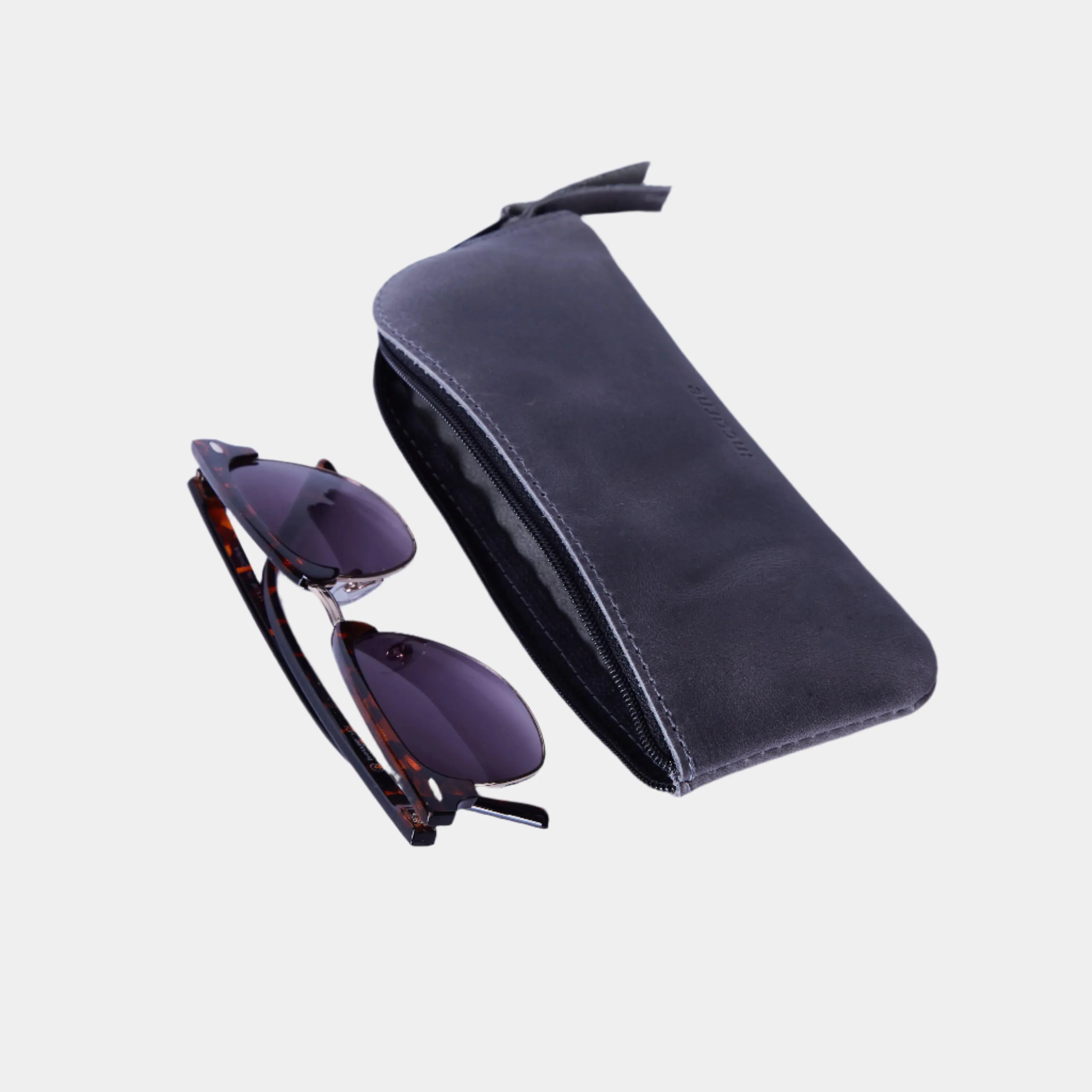 Leaf glasses case - INCARNE® Ukraine
