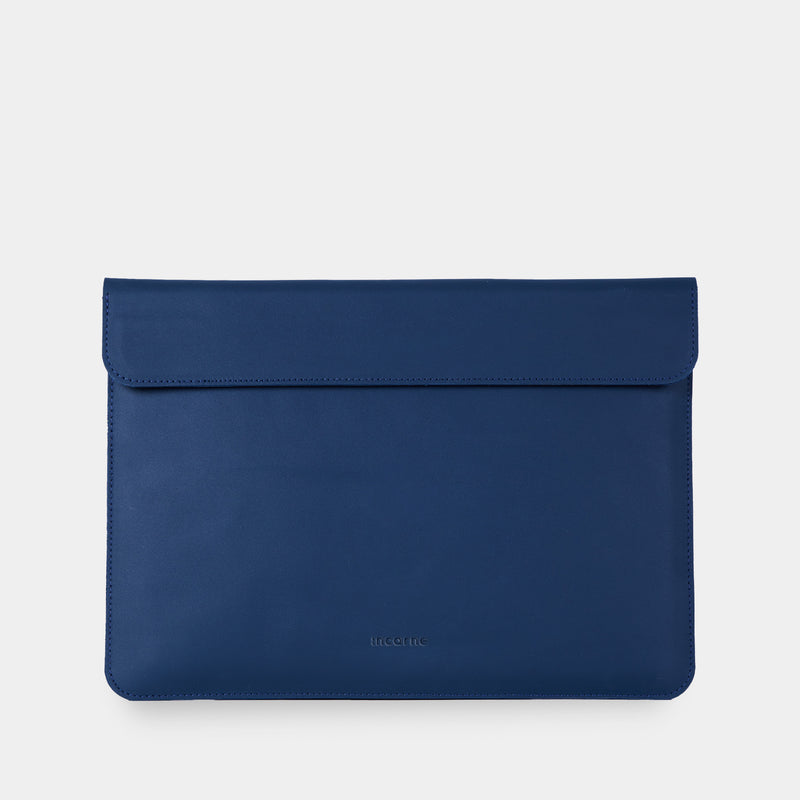 Klouz Tablet Sleeve with Felt Lining in classic leather