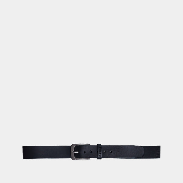 Nový paralelní minimalistický kožený pásek