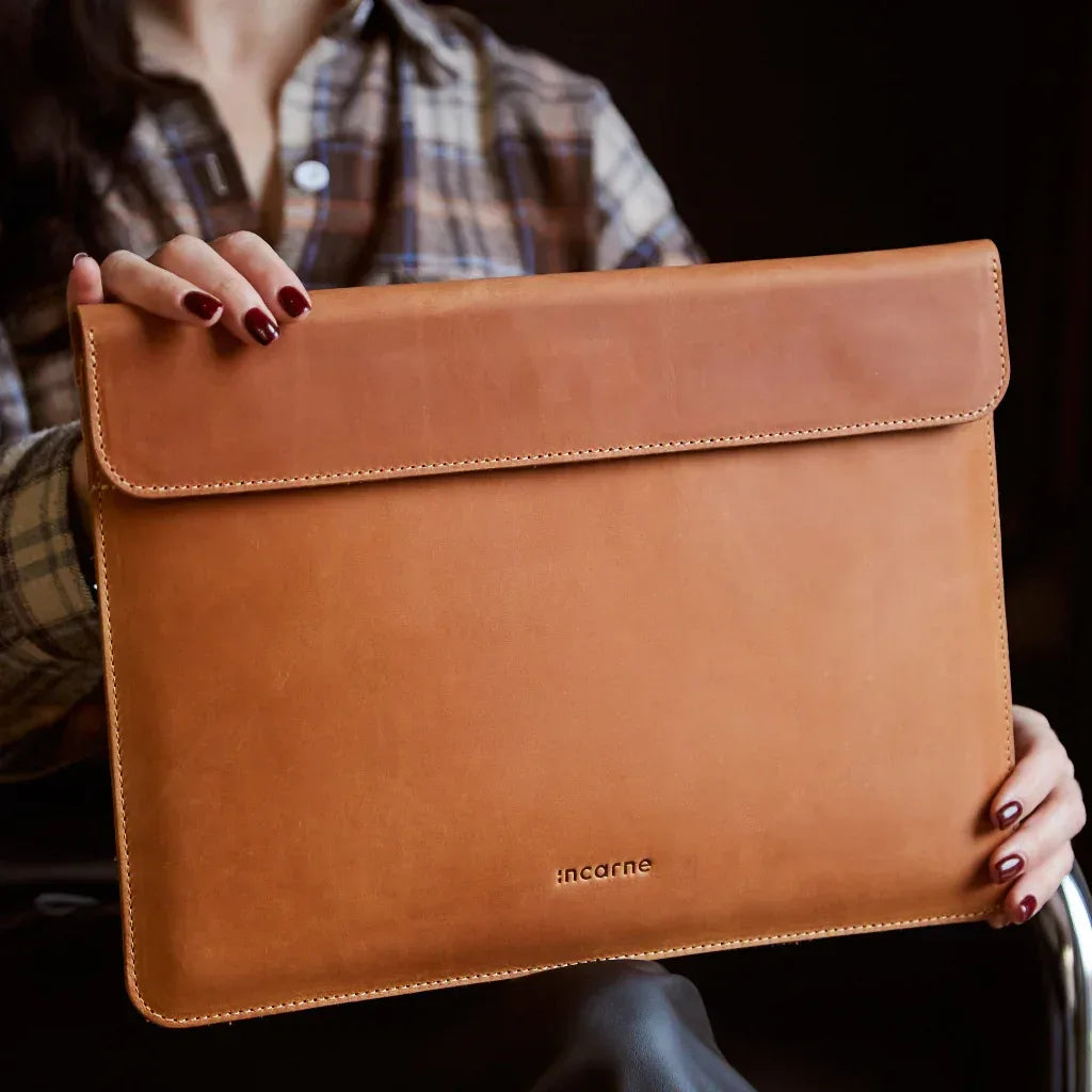 Corporate gifts: Klouz MacBook sleeve - INCARNE® Ukraine