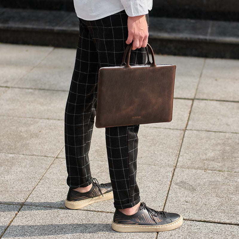 Leather laptop sleeve with handle Clearance
