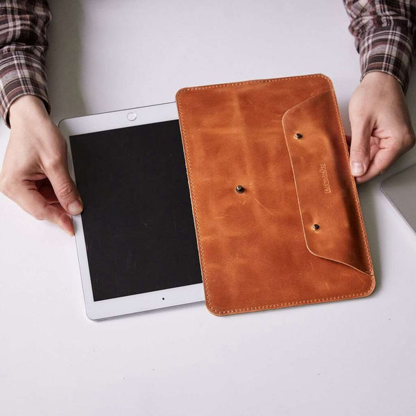 Leather Remarkable 2 Sleeve with Pencil Holder — Oakland